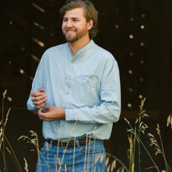 The Gentleman’s Chambray Long Sleeve Blue Size L - Picture 2 of 7